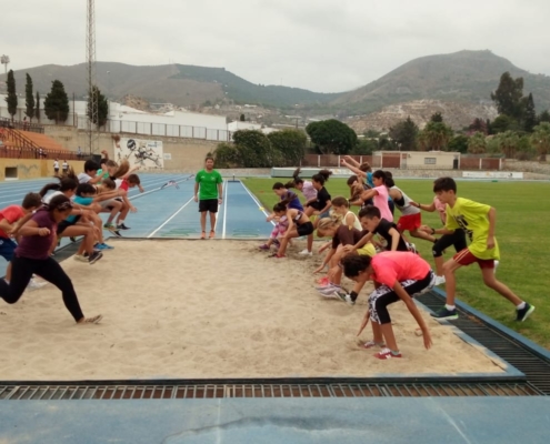 Atletismo Ciudad de Motril. Viernes de puertas abiertas.